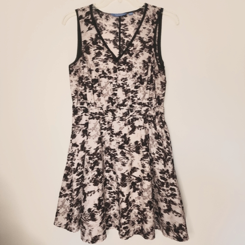 Simply Vera black white v-neck pull over dress